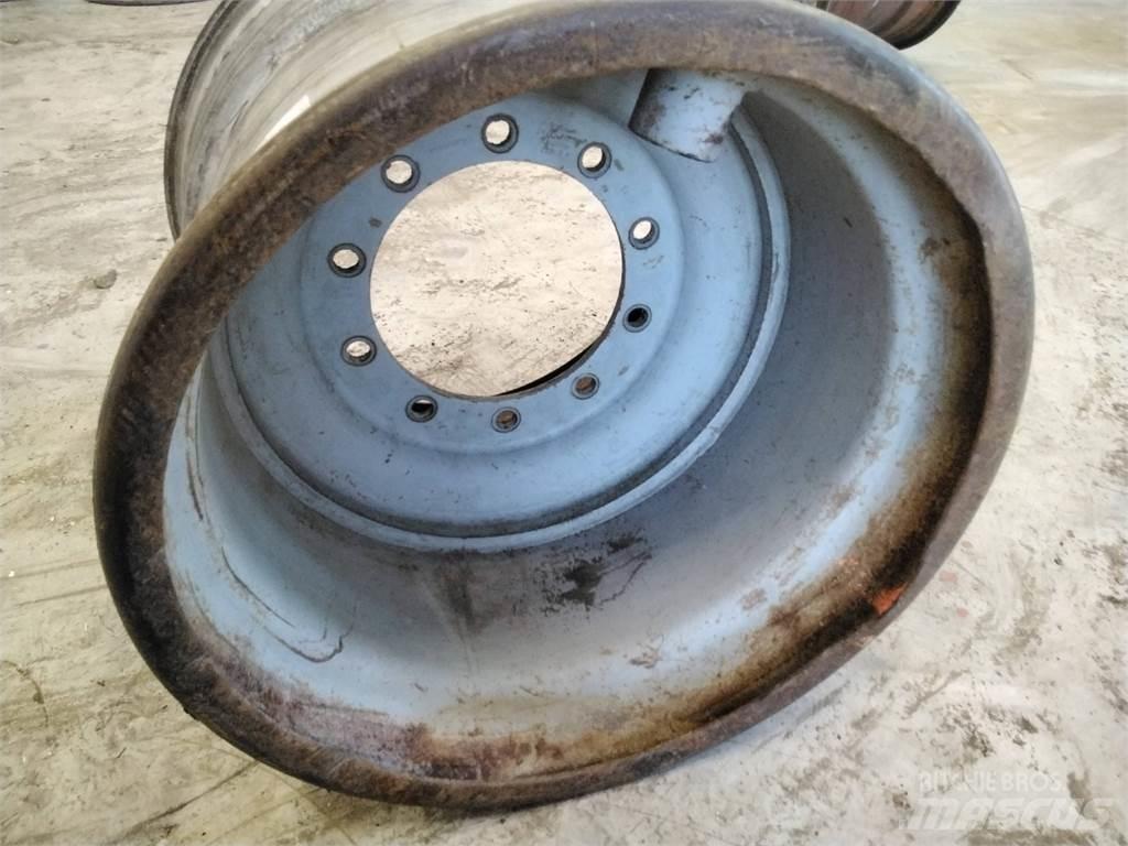 Valmet 860 24x26,5 Tires, wheels and rims