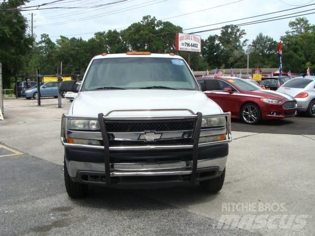 Chevrolet 3500 Flatbed Trucks