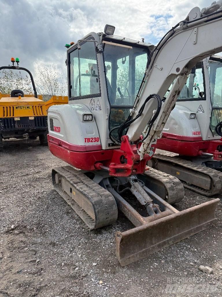 Takeuchi TB 230 Mini Excavators <7t (Mini Diggers)