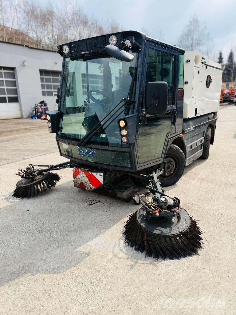Schmidt Swingo 200 Sweepers