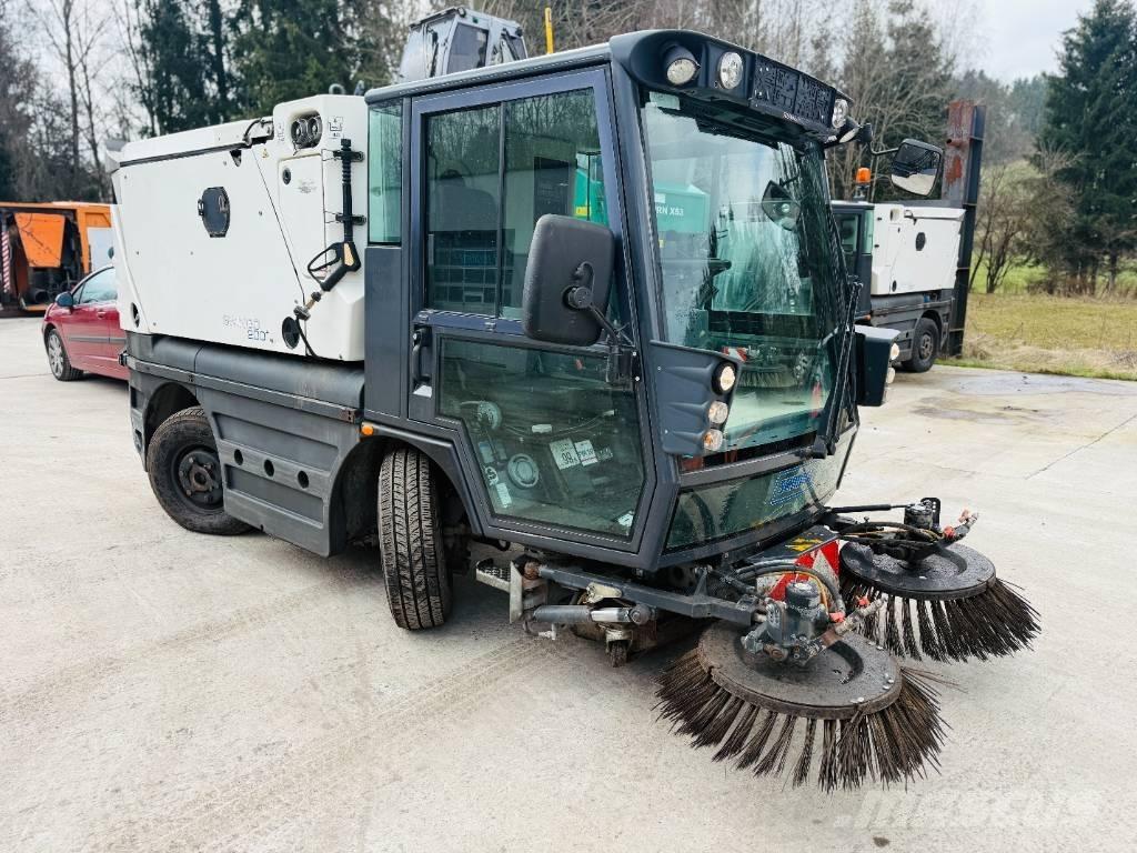 Schmidt Swingo 200 Sweepers