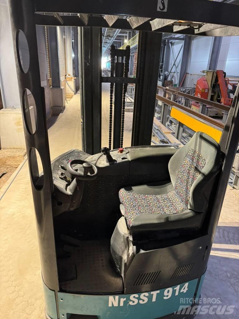 Still FM 14 l Reach trucks