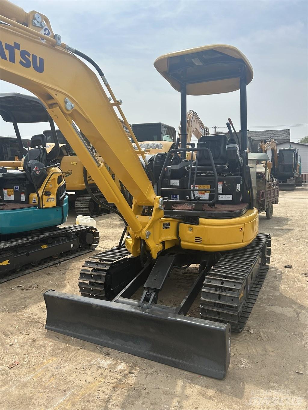 Komatsu PC30 Mini Excavators <7t (Mini Diggers)