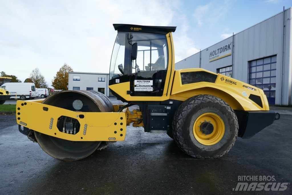 Bomag BW 213 D-5 Soil Compactors