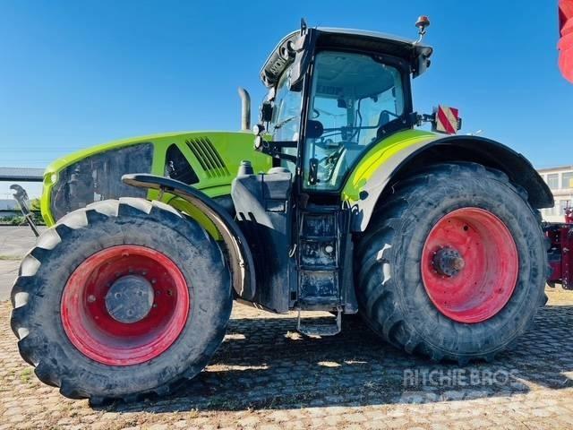CLAAS Axion 950 Tractors