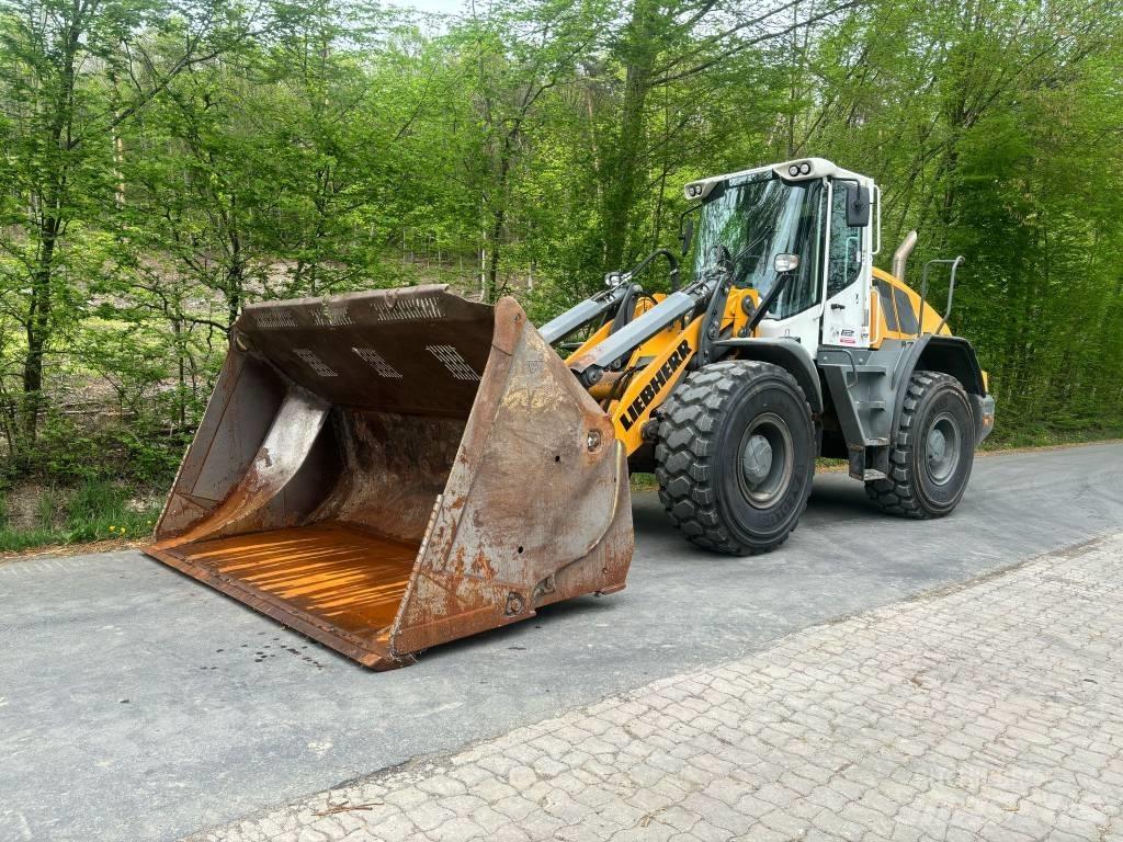 Liebherr L546 Wheel Loaders