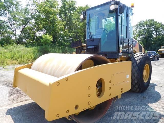 CAT CS 74 Single drum rollers