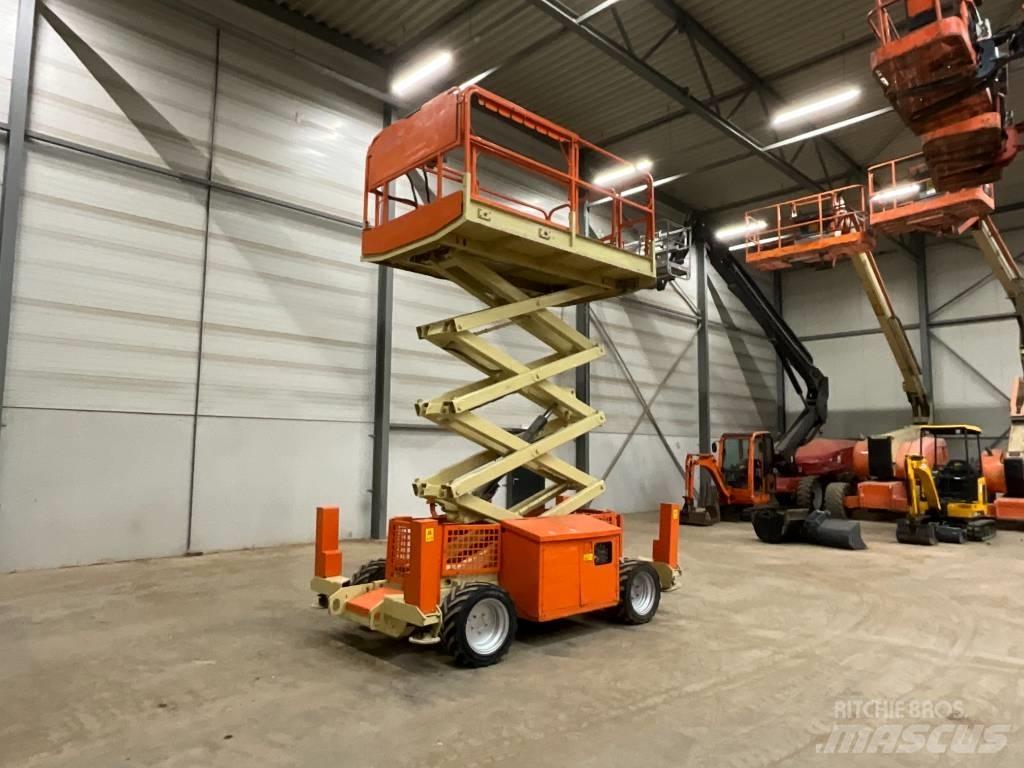 JLG 260 MRT Scissor Lifts