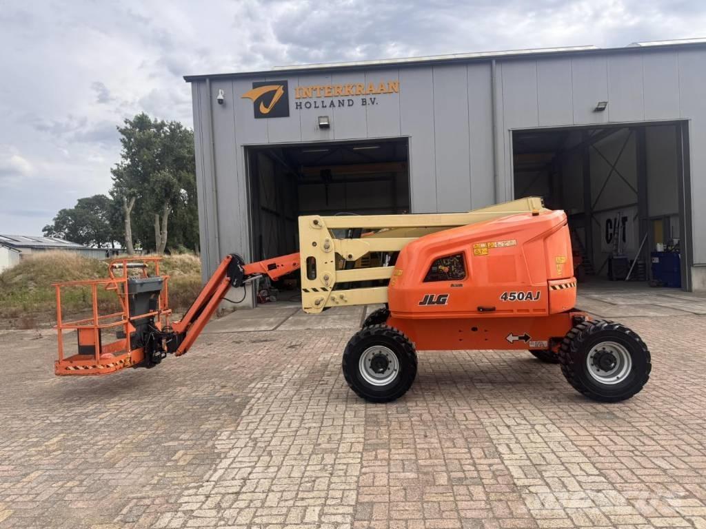 JLG 450 AJ Articulated boom lifts