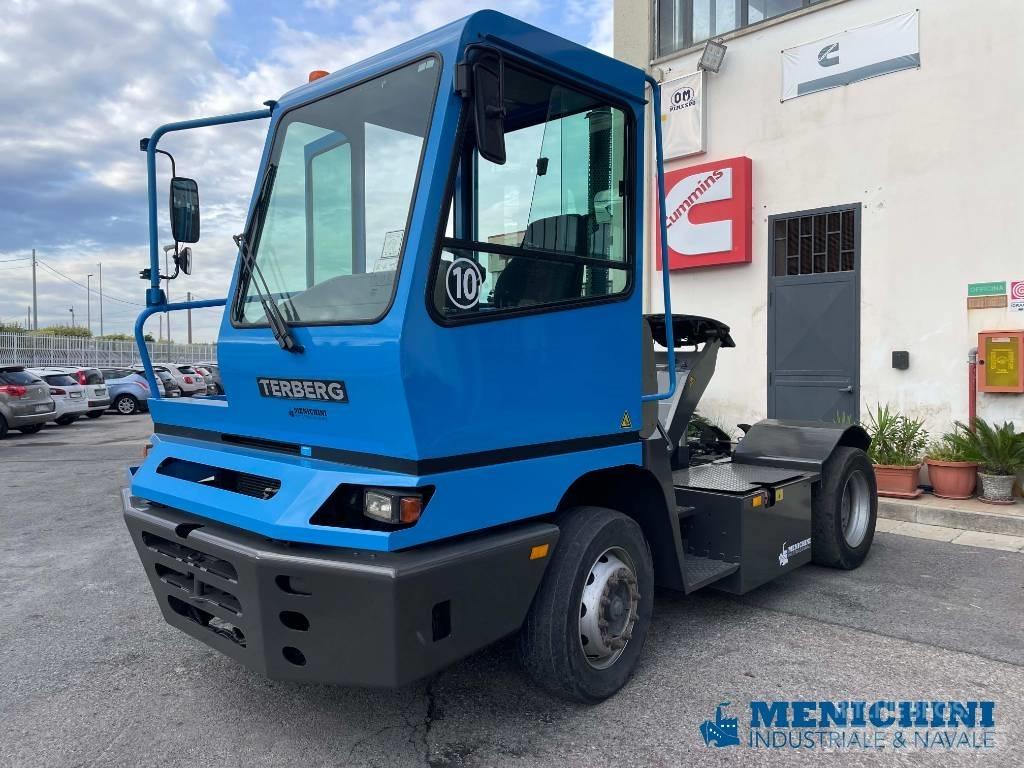Terberg YT 182 Shunt Trucks