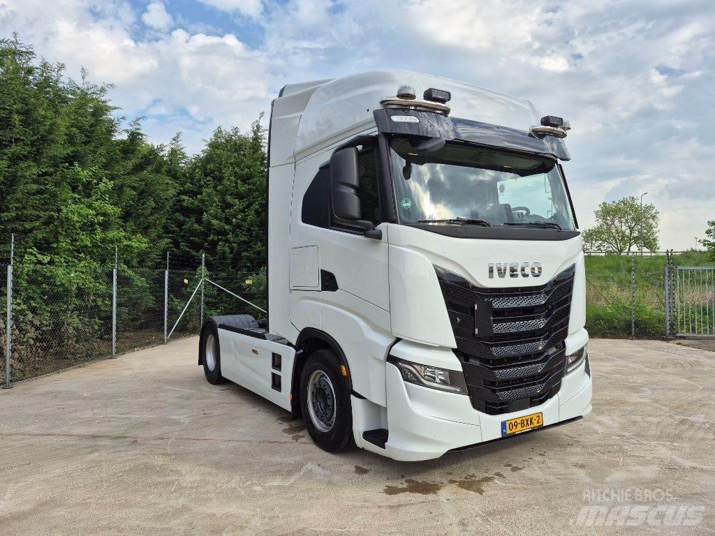 Iveco S-Way 490 Conventional Trucks / Tractor Trucks