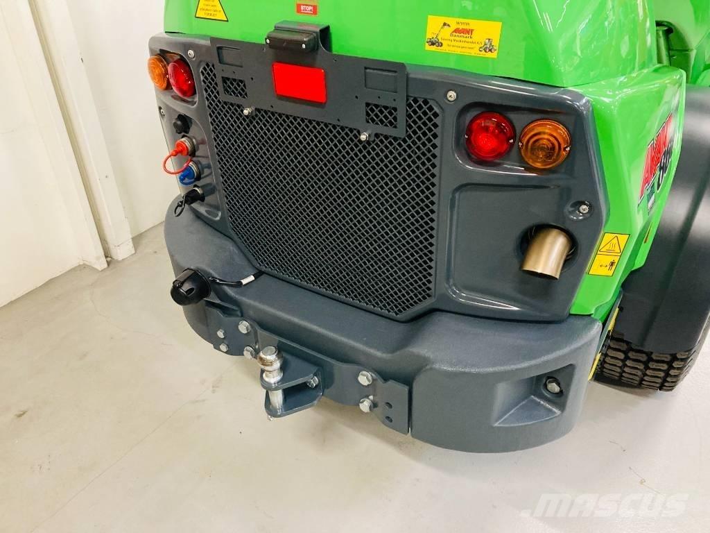 Avant 860 i Mini Loader