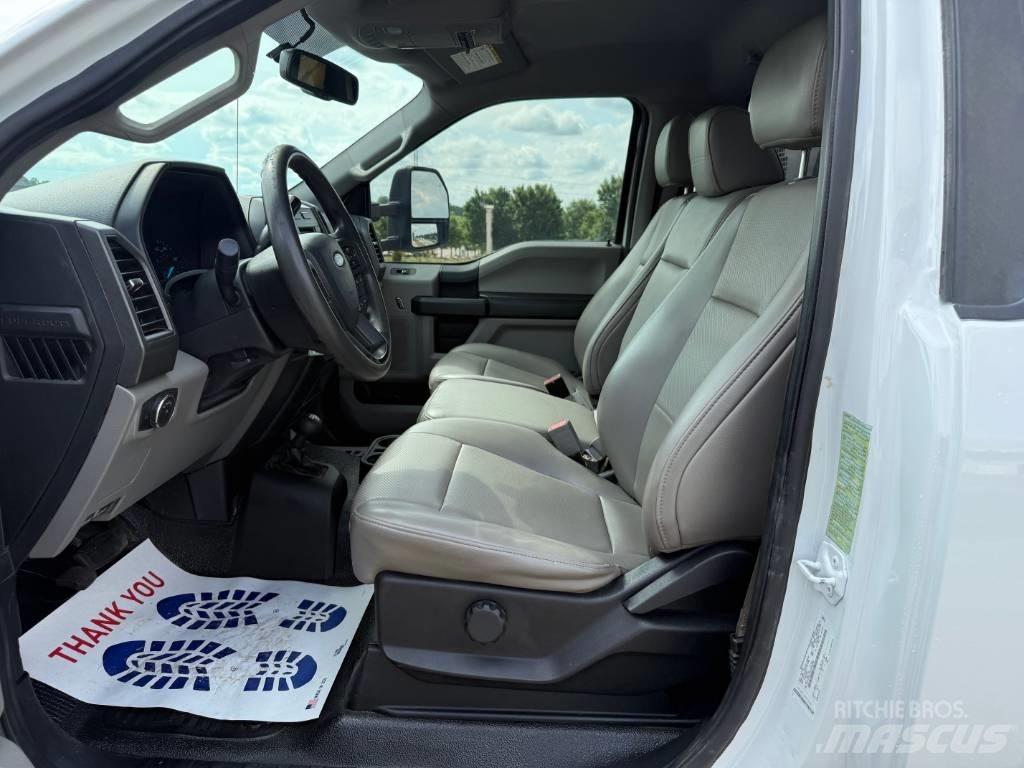 Ford F 450 Work Trucks / Municipal