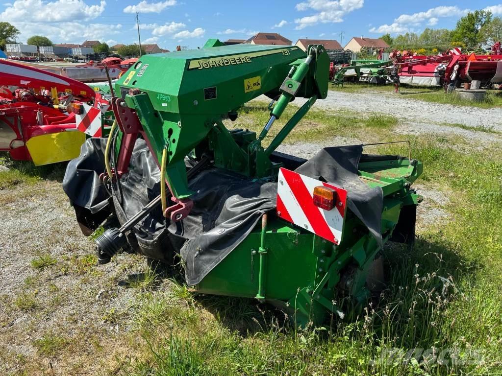 John Deere 131 Mounted and trailed mowers