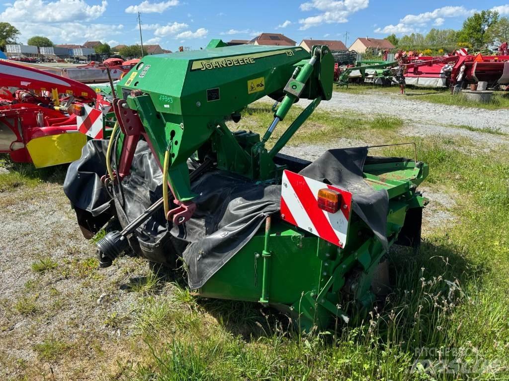 John Deere 131 Mounted and trailed mowers