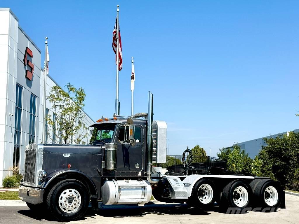 Peterbilt 379 Conventional Trucks / Tractor Trucks