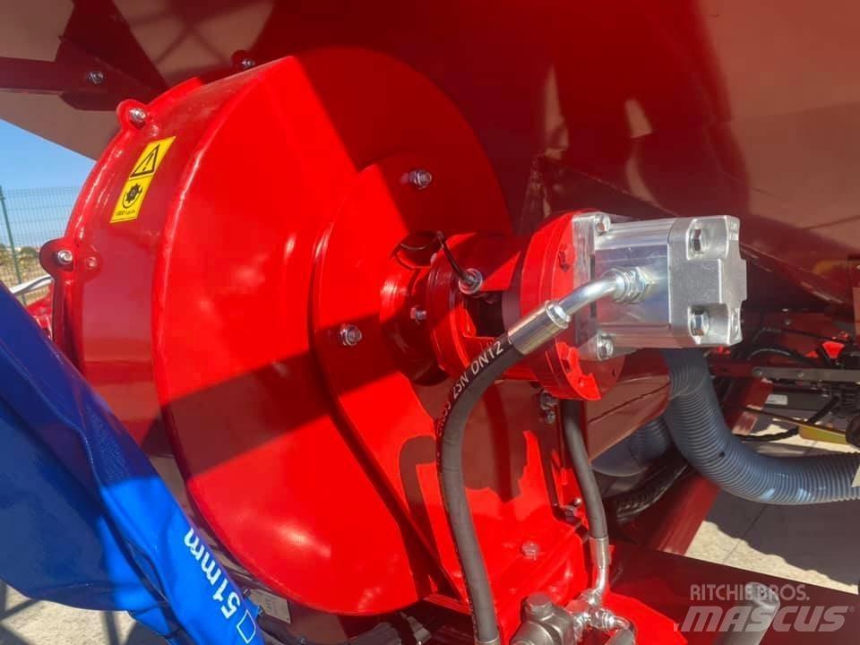  Aguirre TD-T 600 Farm Drills