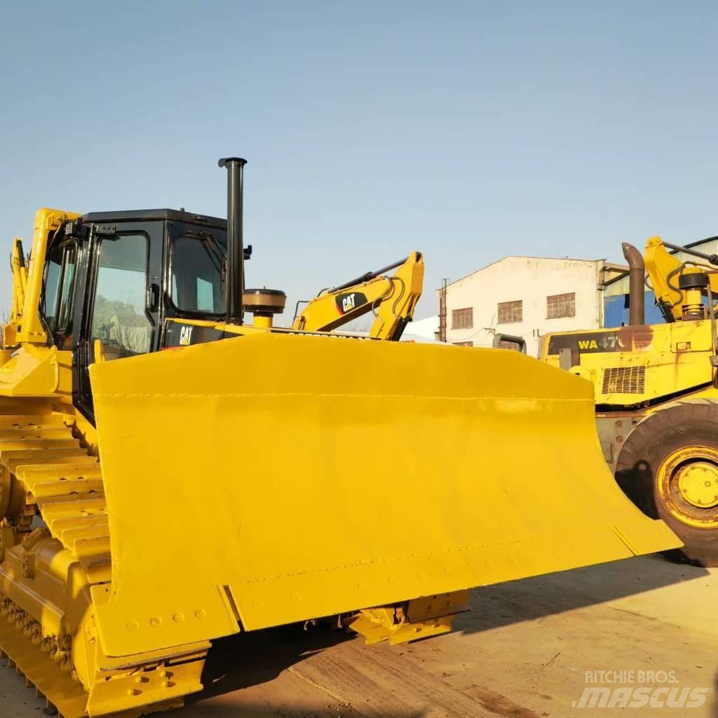 CAT D 6 R Motor Graders