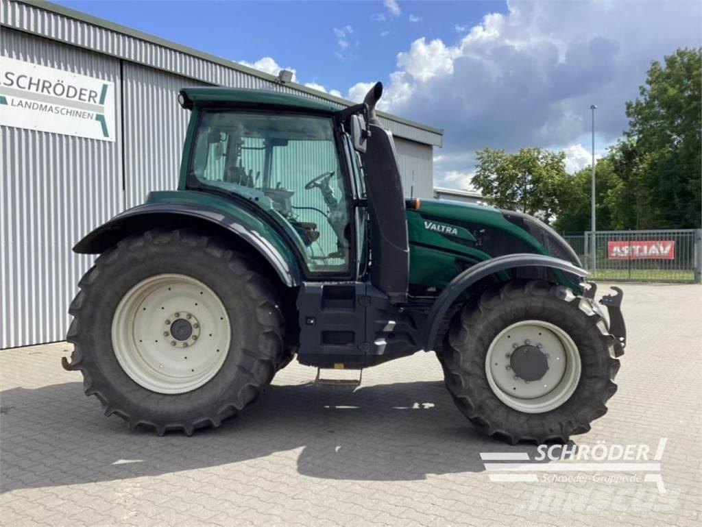 Valtra T 154 H Tractors