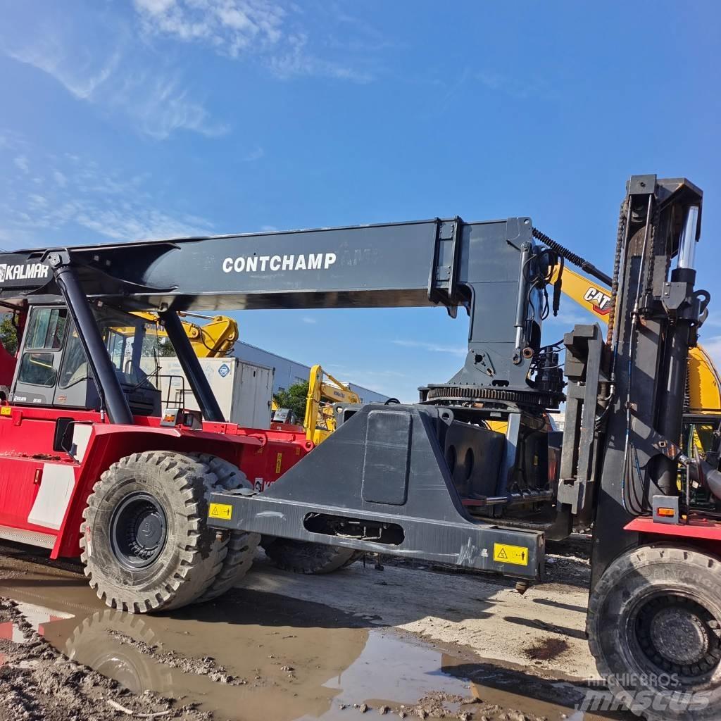 Kalmar DRF 450 Reach Stackers