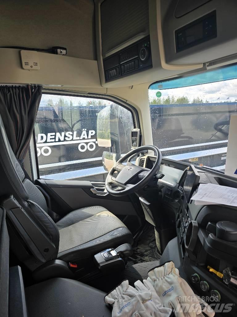 Volvo FM460 LNG Reefer Trucks