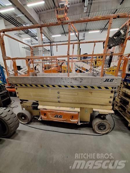 JLG 3246 ES Scissor Lifts