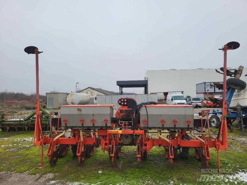 Kuhn Planter 2 Precision Sowing Machines