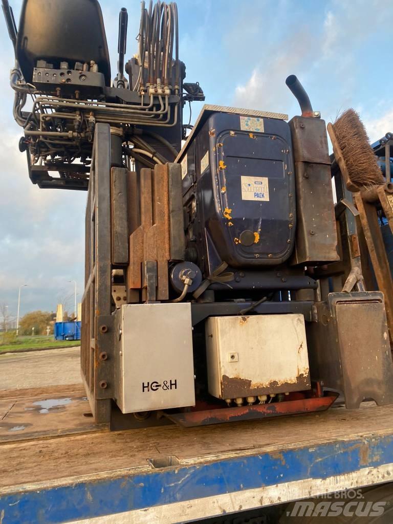 Kennis K16R/71-3 Knuckleboom cranes