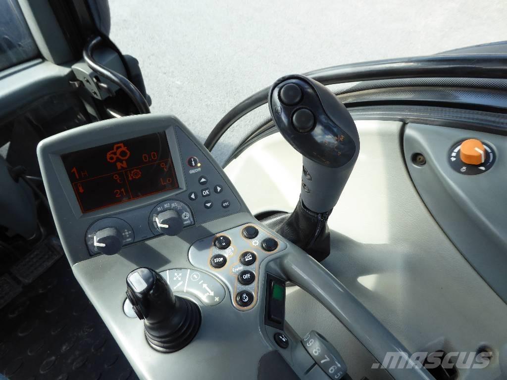 Valtra N141 Advance Tractors