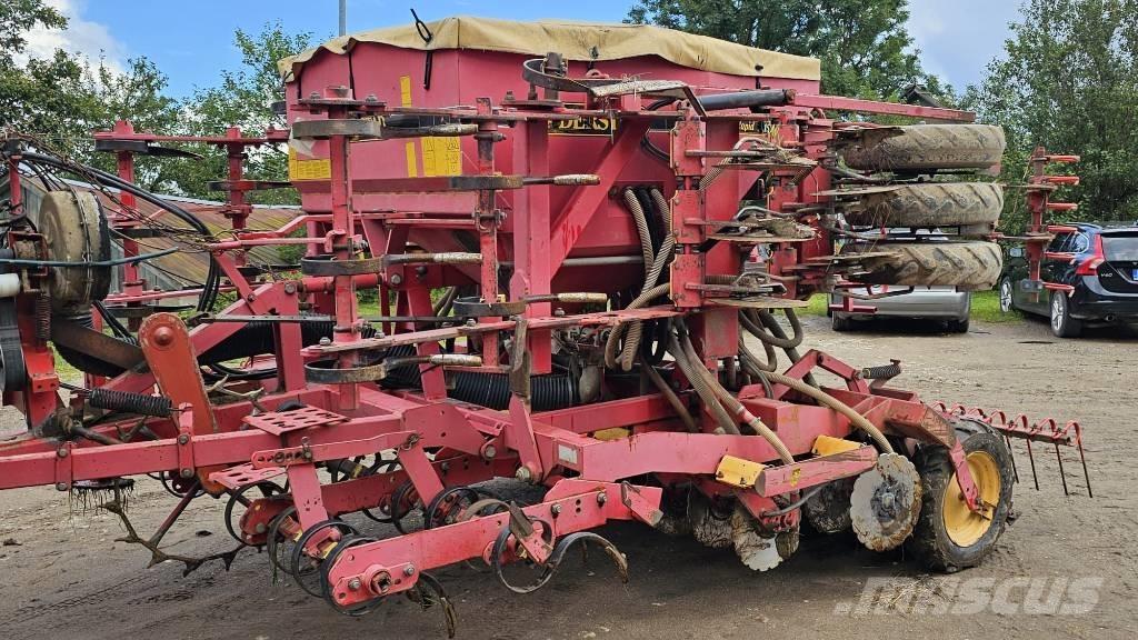 Väderstad Rapid 450P Farm Drills