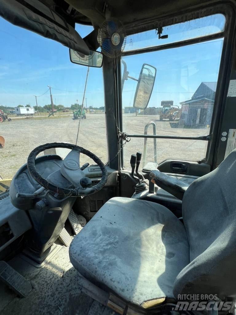 Komatsu WA 320 Wheel Loaders