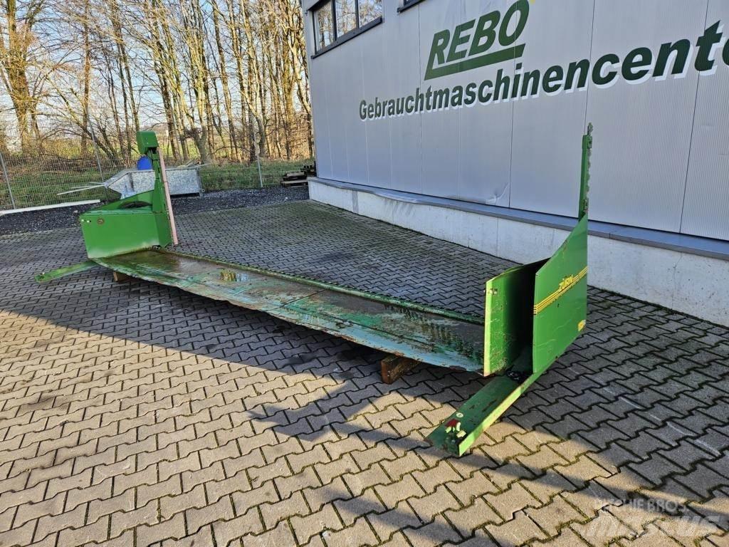 Zürn PROFI JD 800 Combine Attachments