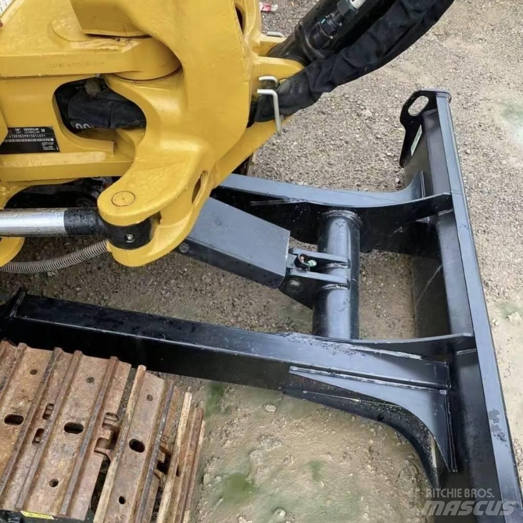 CAT 303 CR Mini Excavators <7t (Mini Diggers)