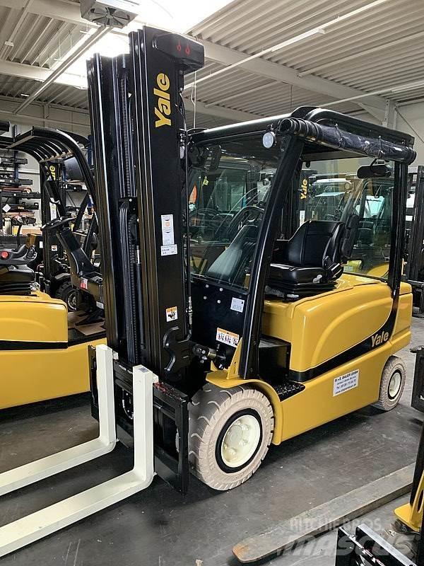 Yale ERP35VL Electric Forklifts