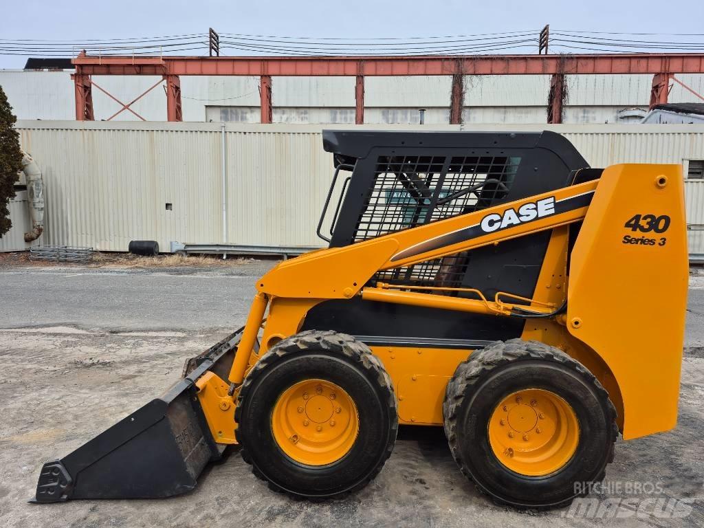 CASE 430 Skid Steer Loaders
