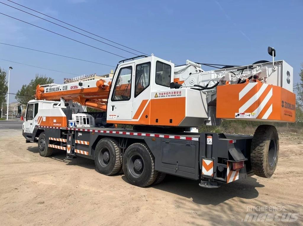 Zoomlion QY30V Mobile and all terrain cranes