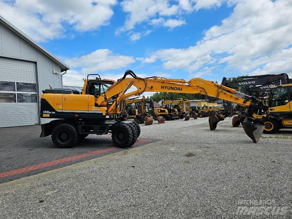Hyundai 140 W 9 A Wheeled Excavators