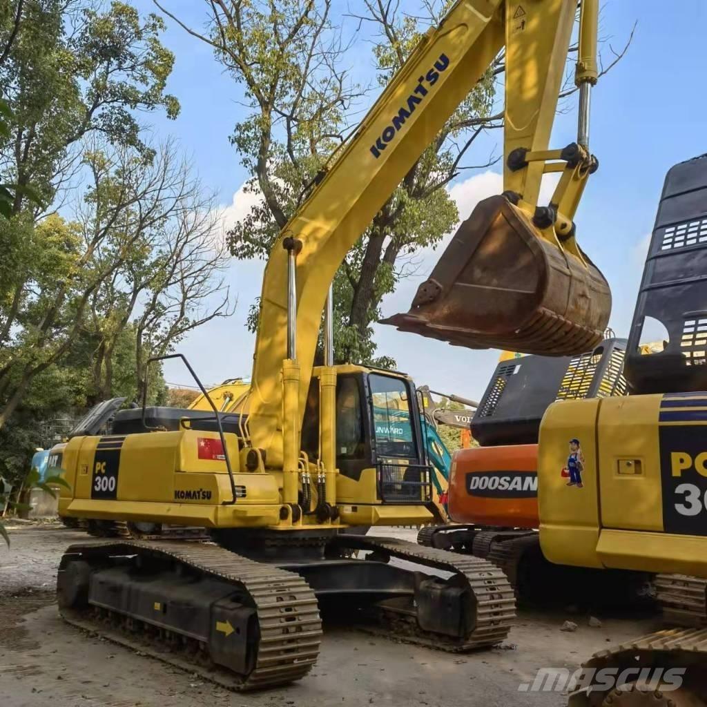 Komatsu PC 300 Crawler Excavators