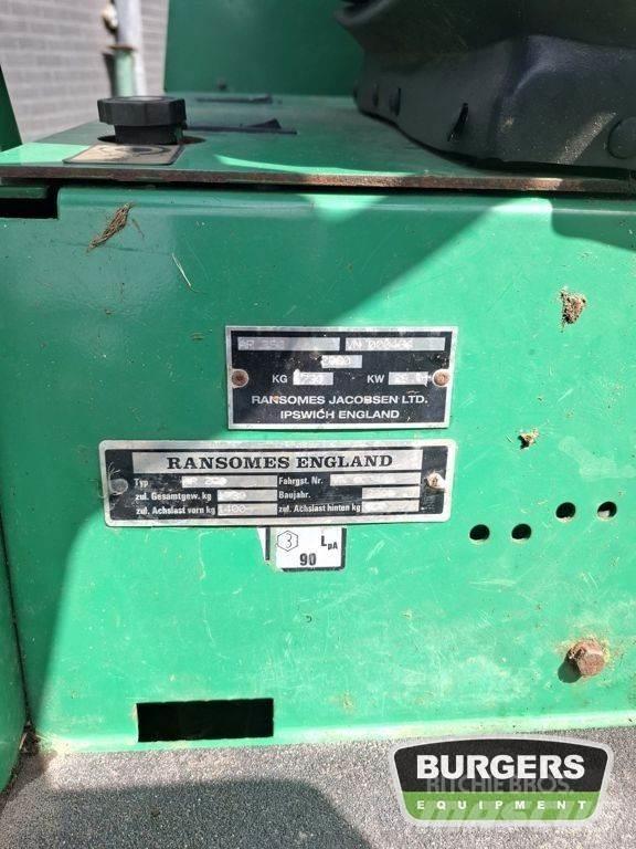Ransomes AR250 Riding mowers
