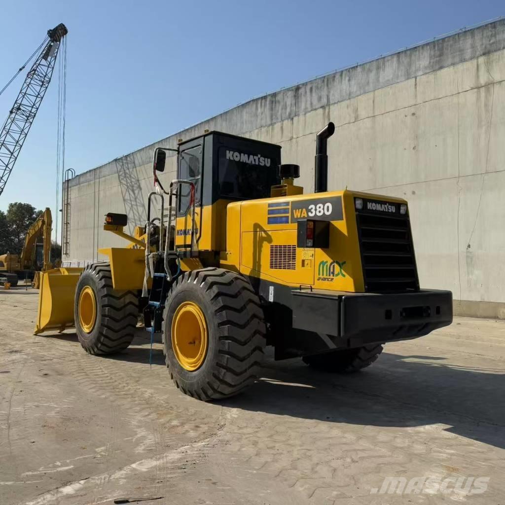 Komatsu WA 380-3 Wheel Loaders