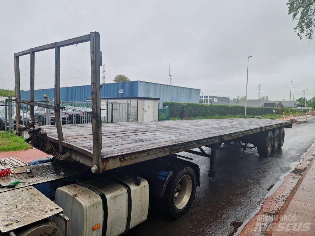 LAG 0-3-39 Flatbed Trailers