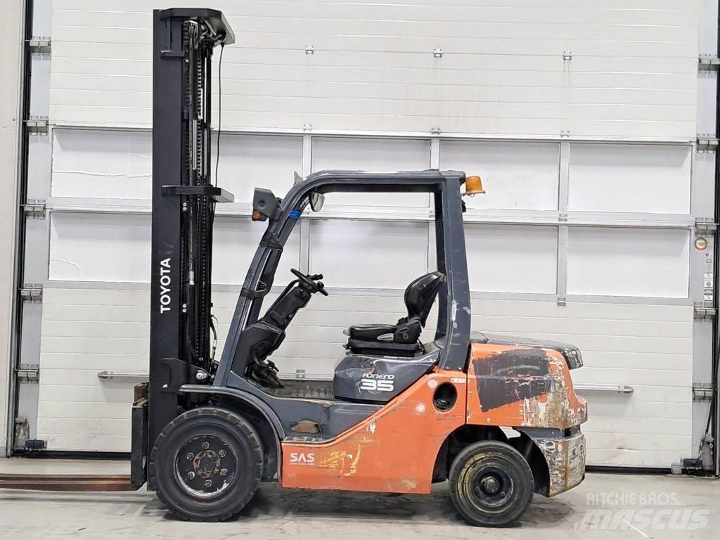 Toyota 02-8FDJF35 Diesel Forklifts