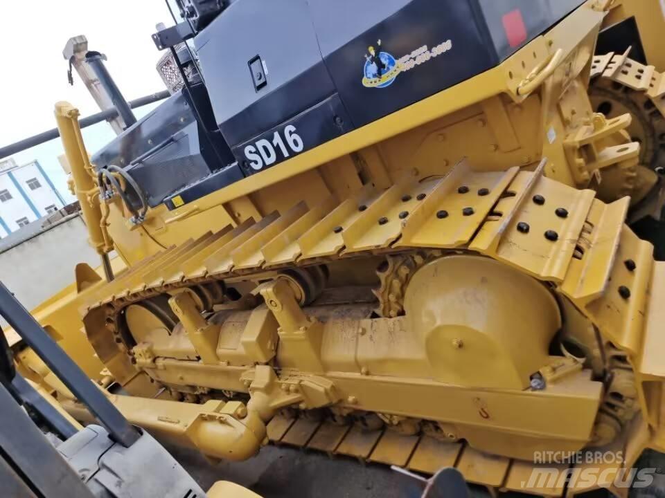 Shantui SD 22 Crawler dozers