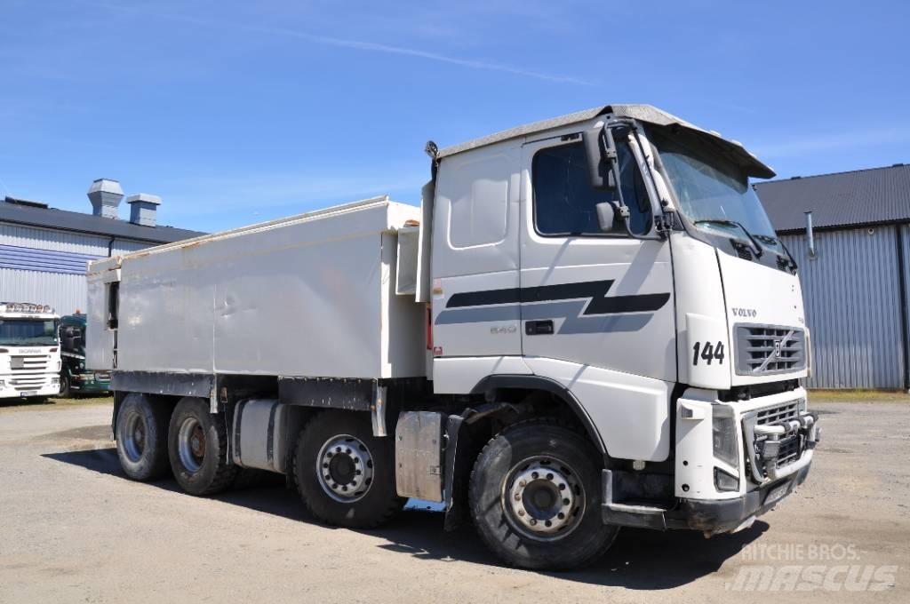 Volvo FH16 550 8X4 Dump Trucks