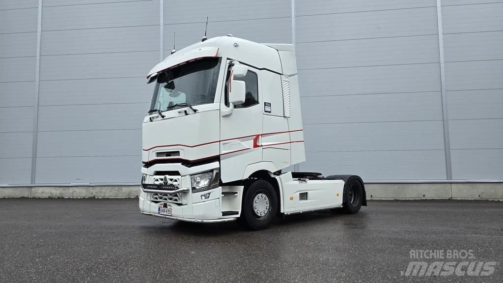 Renault T High Conventional Trucks / Tractor Trucks