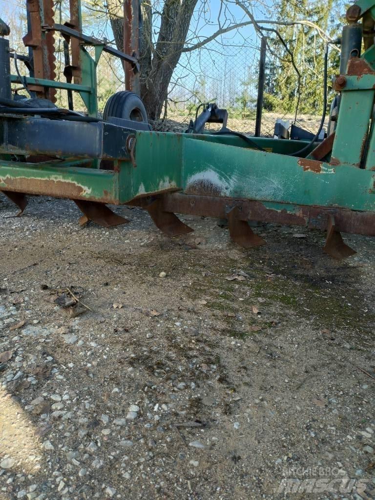Kire 8,2m Chisel Plows