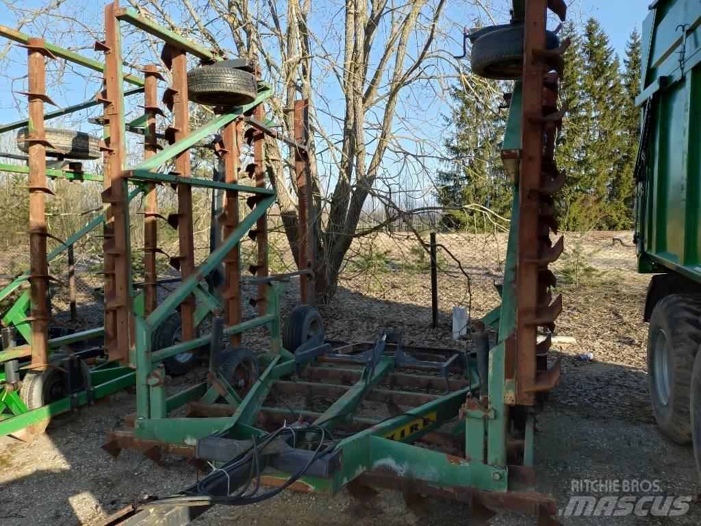Kire 8,2m Chisel Plows