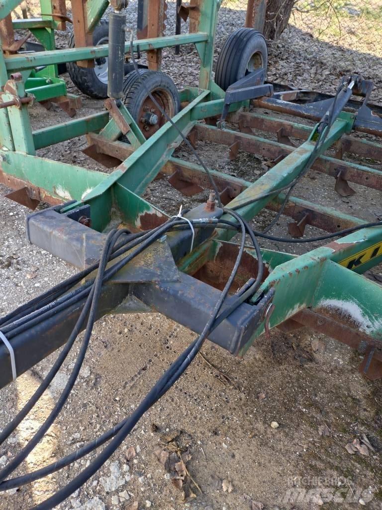 Kire 8,2m Chisel Plows