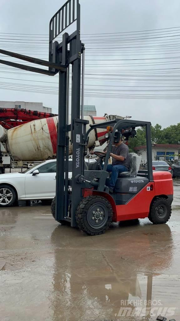 Toyota FD 35 Diesel Forklifts