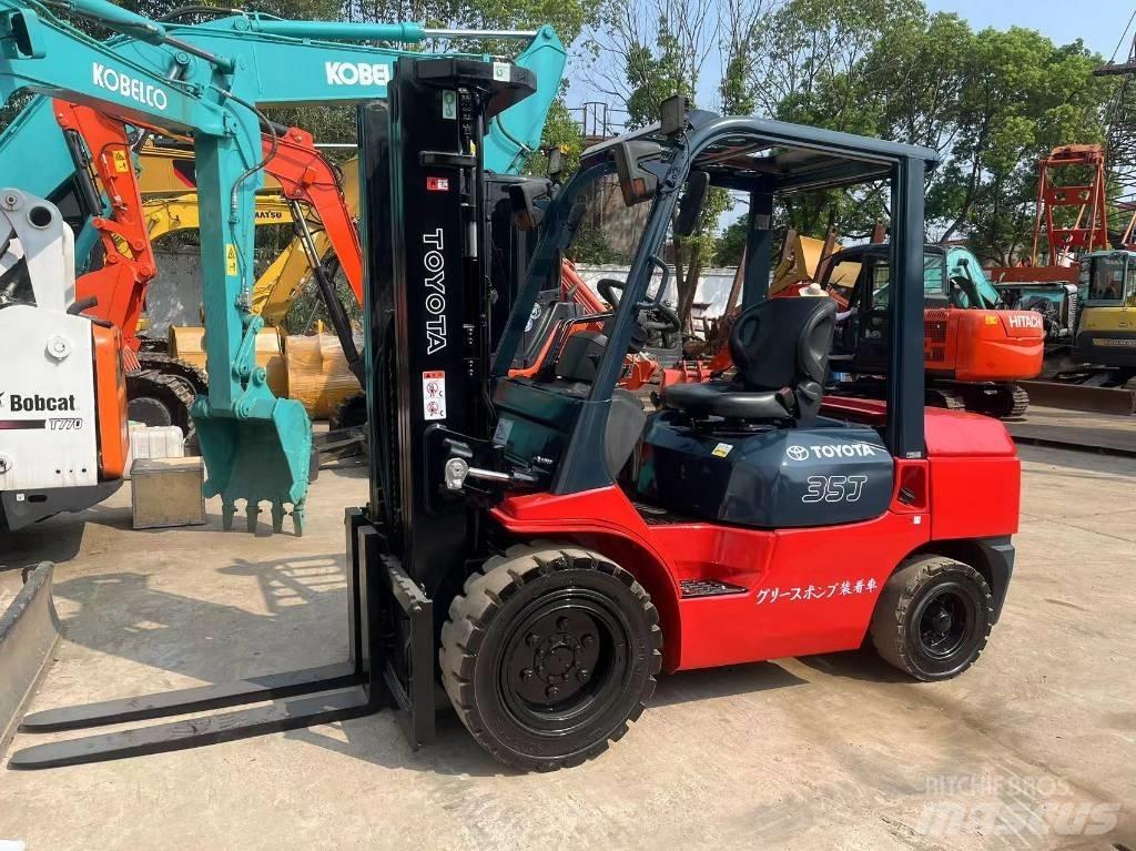 Toyota FD 35 Diesel Forklifts